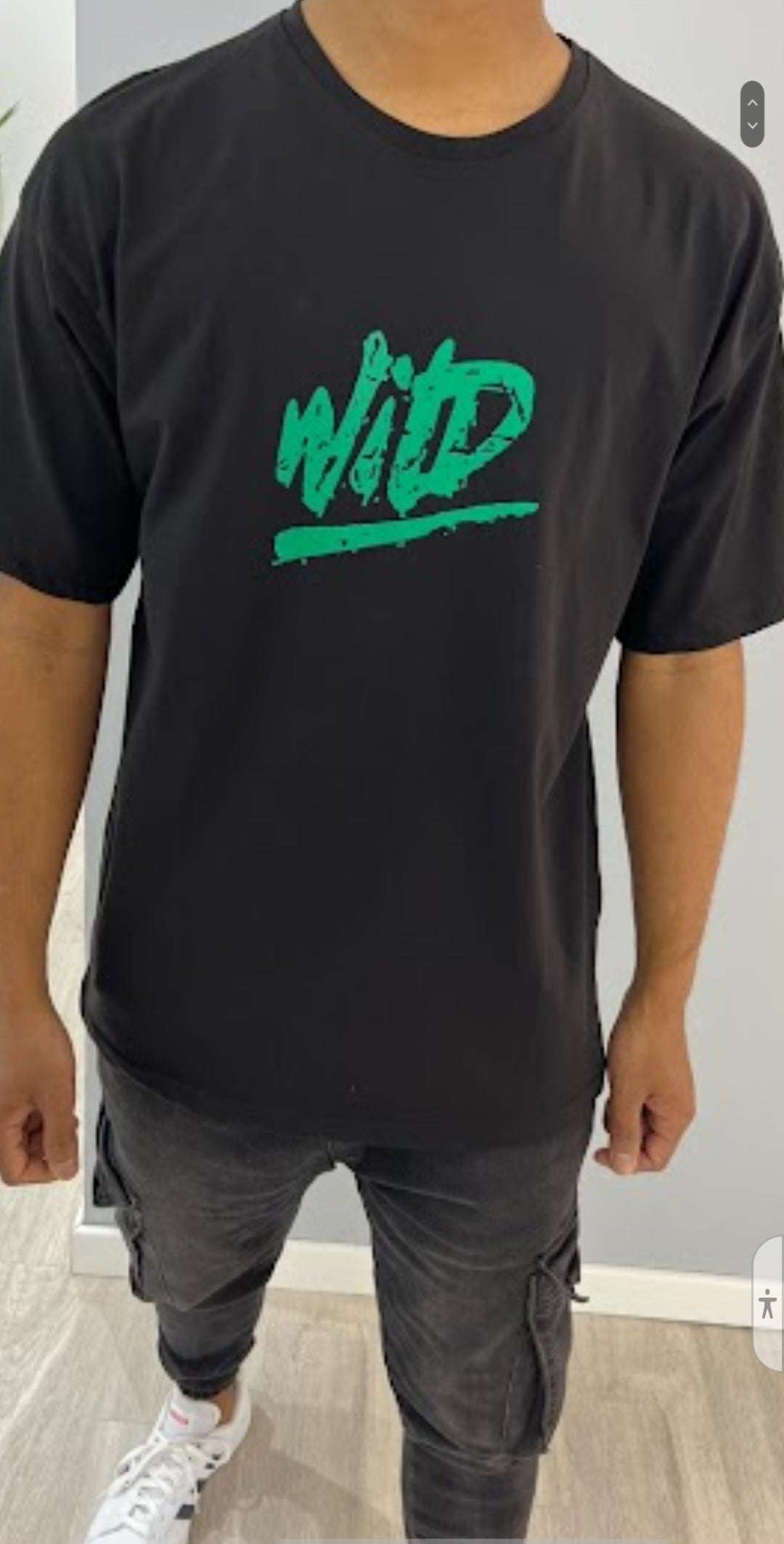 Oversized T-shirt Wild (Zwart) Unisex. Heren. Sale.